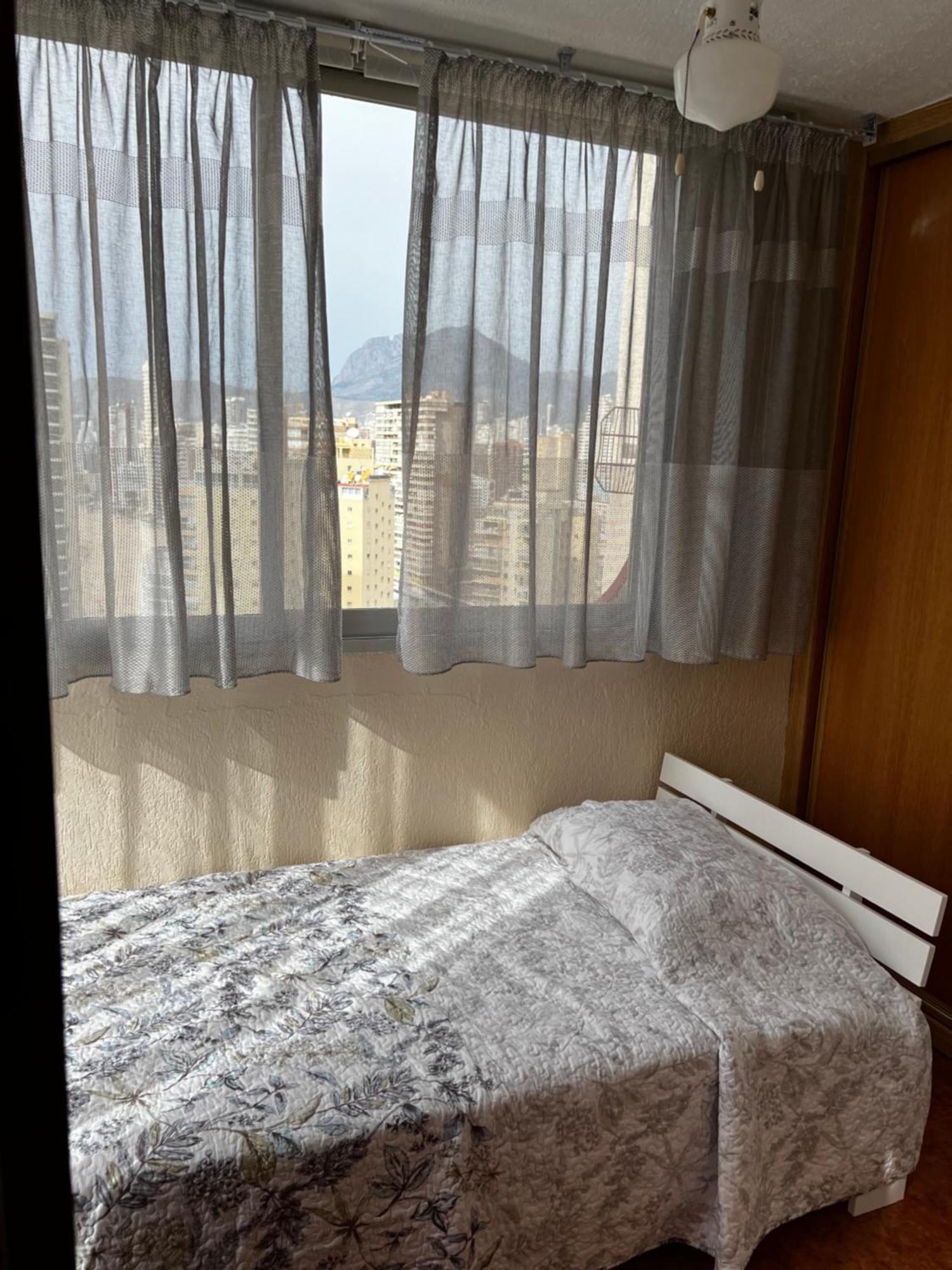 2 Bedroom Levante Beach Benidorm Exteriör bild