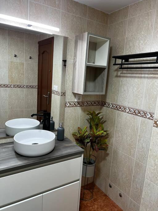 2 Bedroom Levante Beach Benidorm Exteriör bild