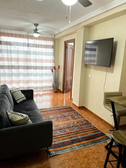 2 Bedroom Levante Beach Benidorm Exteriör bild